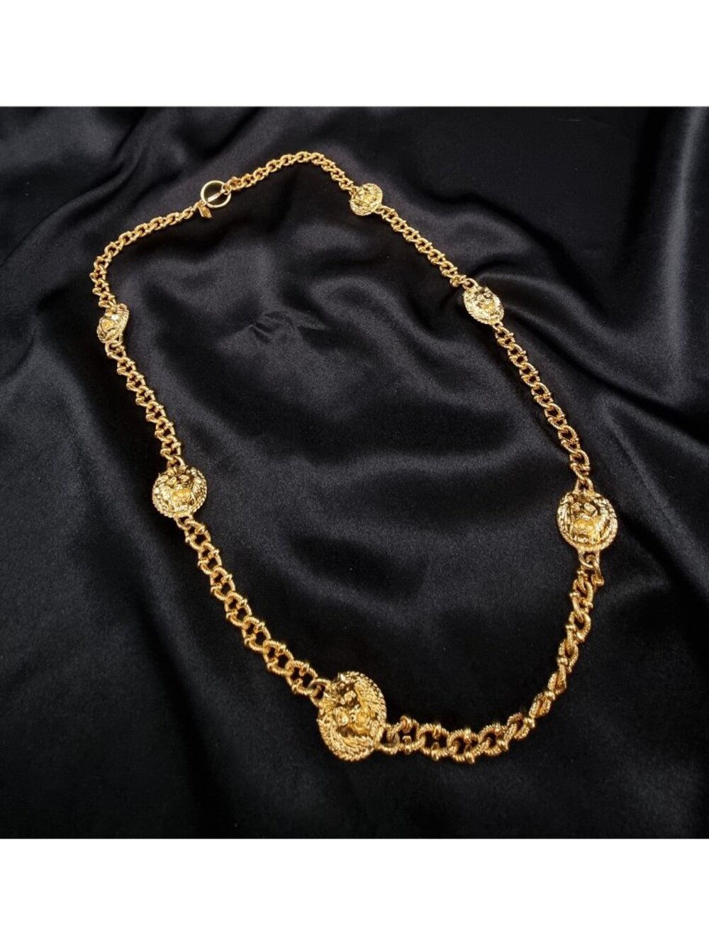 Vintage 1990s Anne Klein Iconic Lion Head Chain Necklace